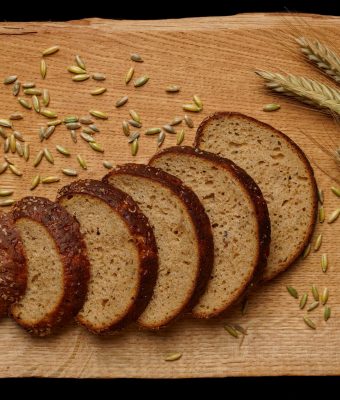 Plank met brood